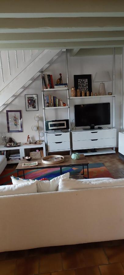 Bed and Breakfast Etxe Laminak Систерон Экстерьер фото
