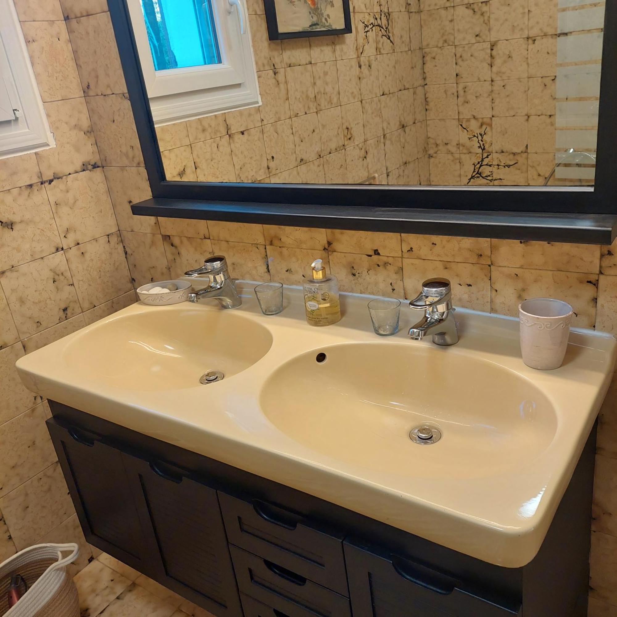 Bed and Breakfast Etxe Laminak Систерон Экстерьер фото